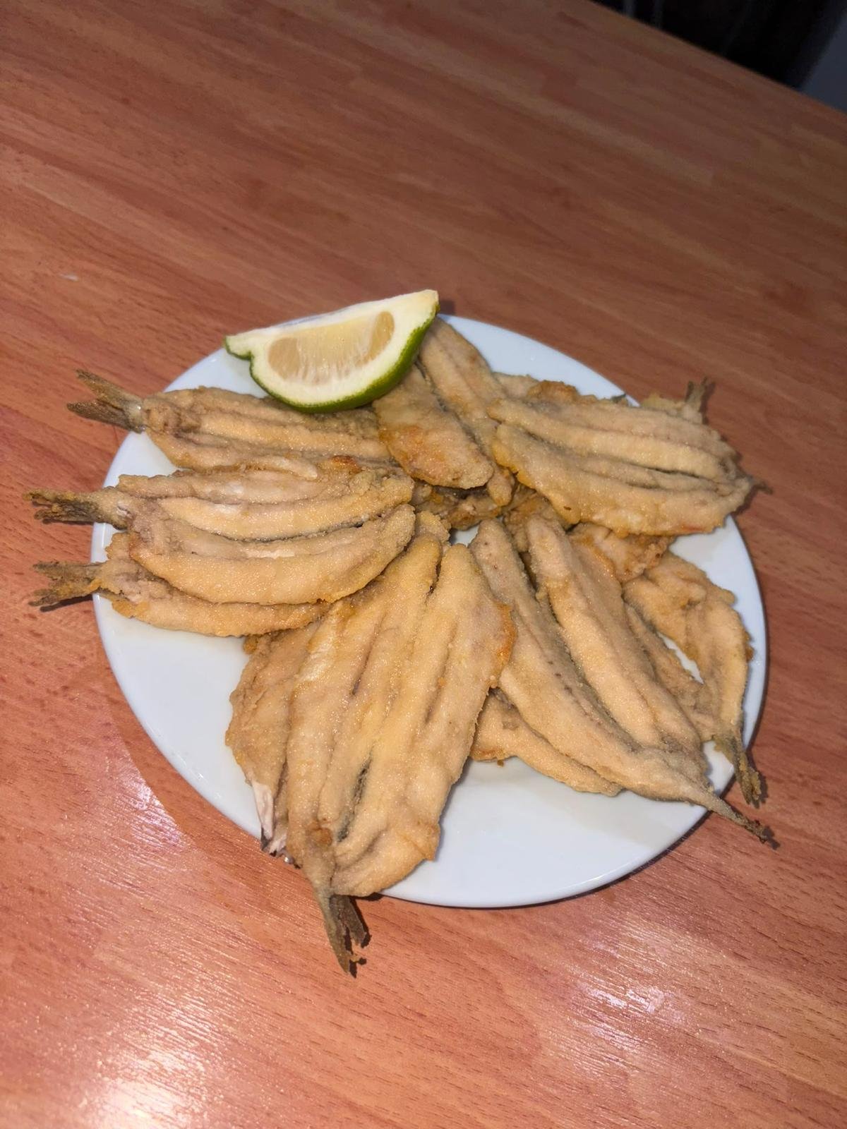 Boquerones fritos al estilo malagueño